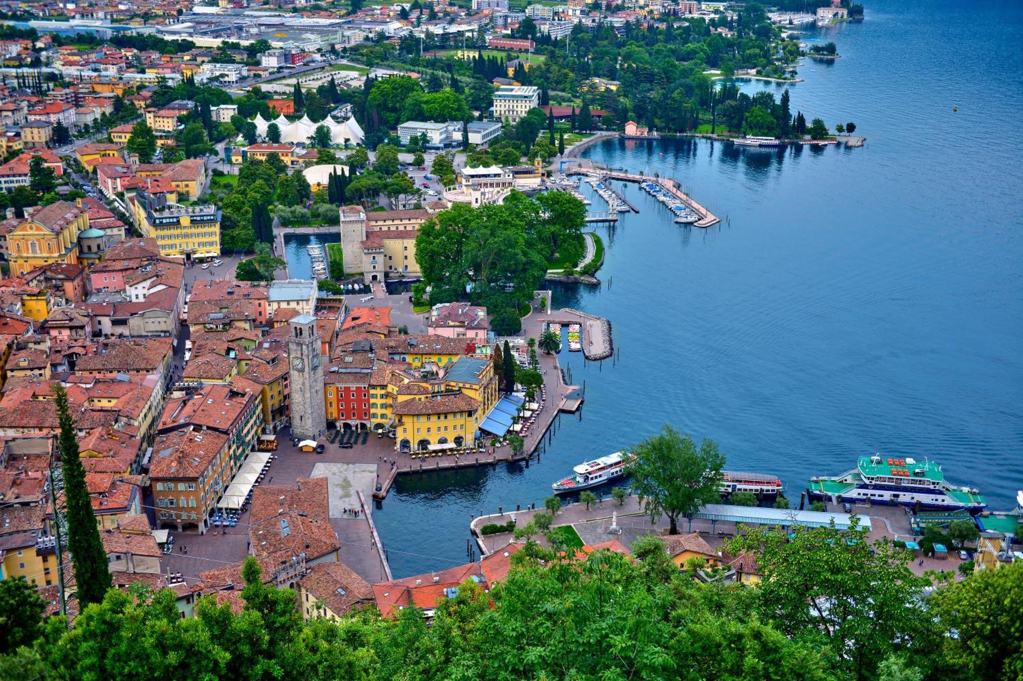 Casa Turchese - Happy Rentals Riva del Garda Kültér fotó